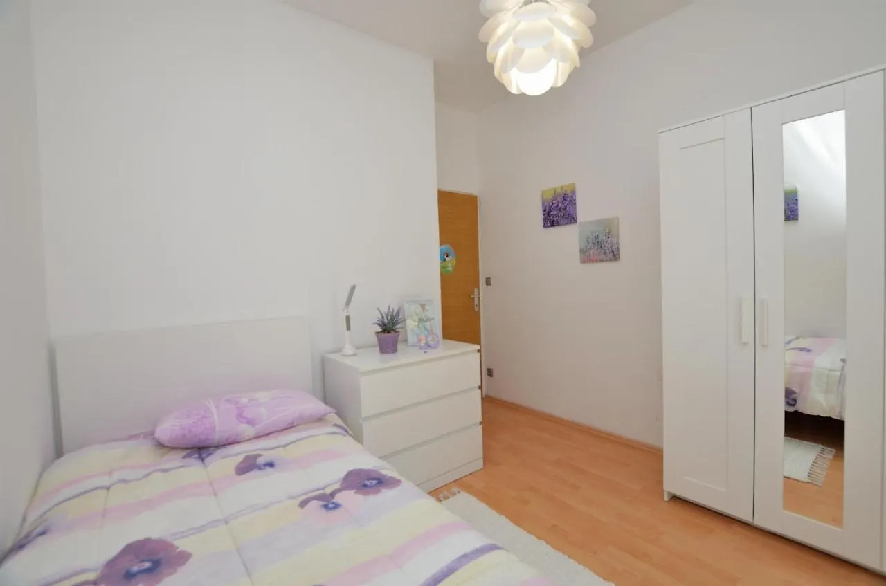 Apartment Sandy Bay 普耶斯察纳乌瓦拉