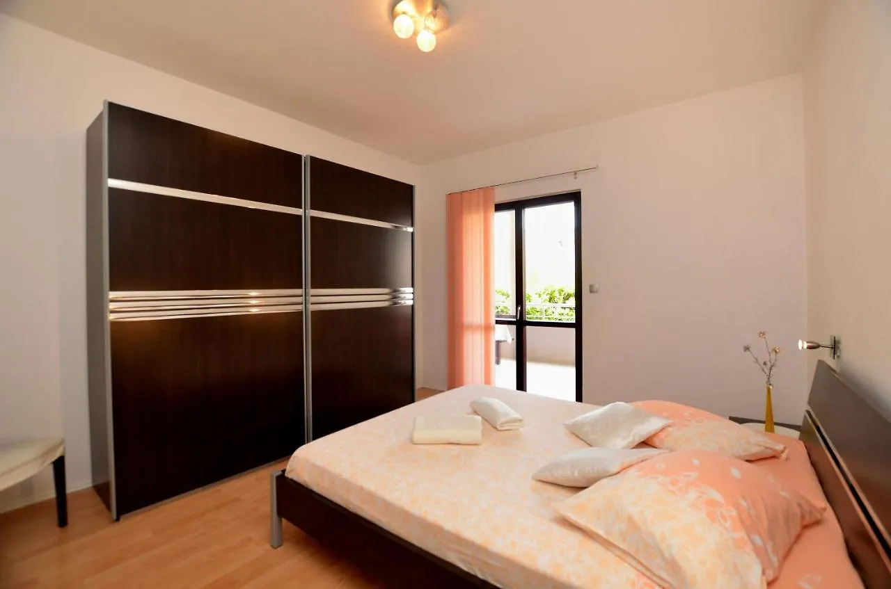 Apartment Sandy Bay Pjescana Uvala 0*,  Croatia