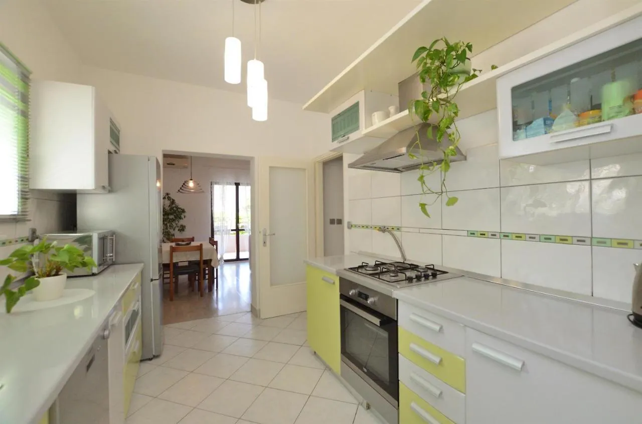 Apartment Sandy Bay Pjescana Uvala 0*,  Croatia