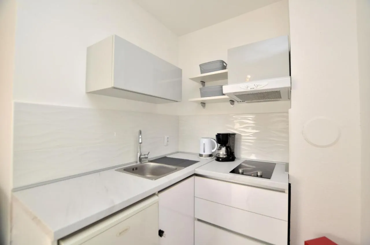 Apartment Sandy Bay Pjescana Uvala Croatia